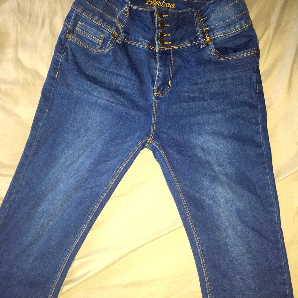 Jeans - Picture 3 of 4
